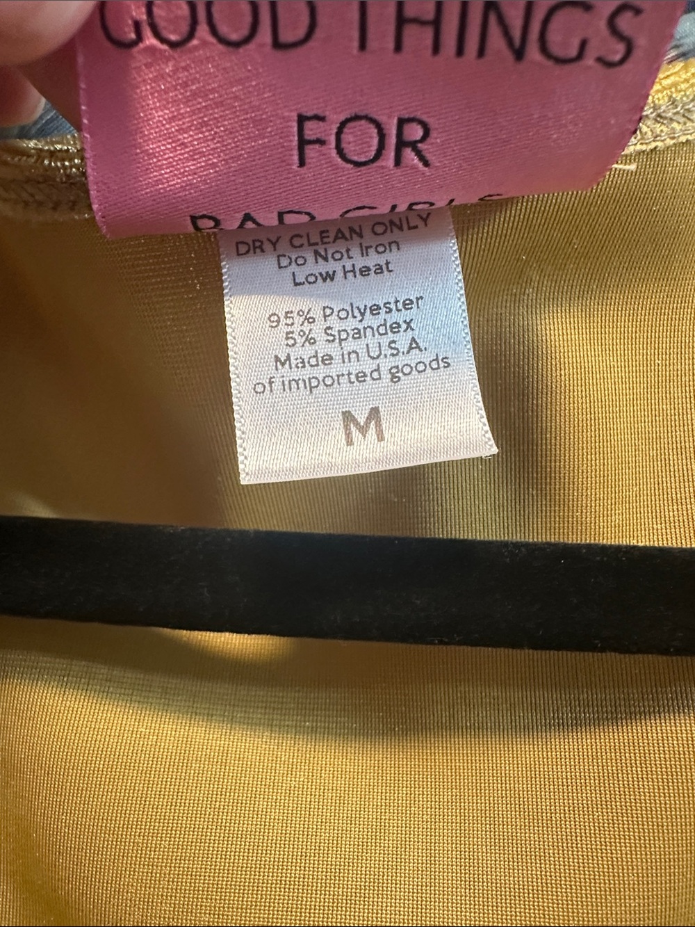 VIXEN MICHELINE PITT GOLD VELVET WRAP TOP SIZE MEDIUM M - Picture 3 of 4